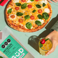 Cargar imagen en el visor de la galería, Queso Mozzarella Rallado 300g - GUD