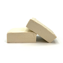 Cargar imagen en el visor de la galería, Tofu Japonés Artesanal - 300g